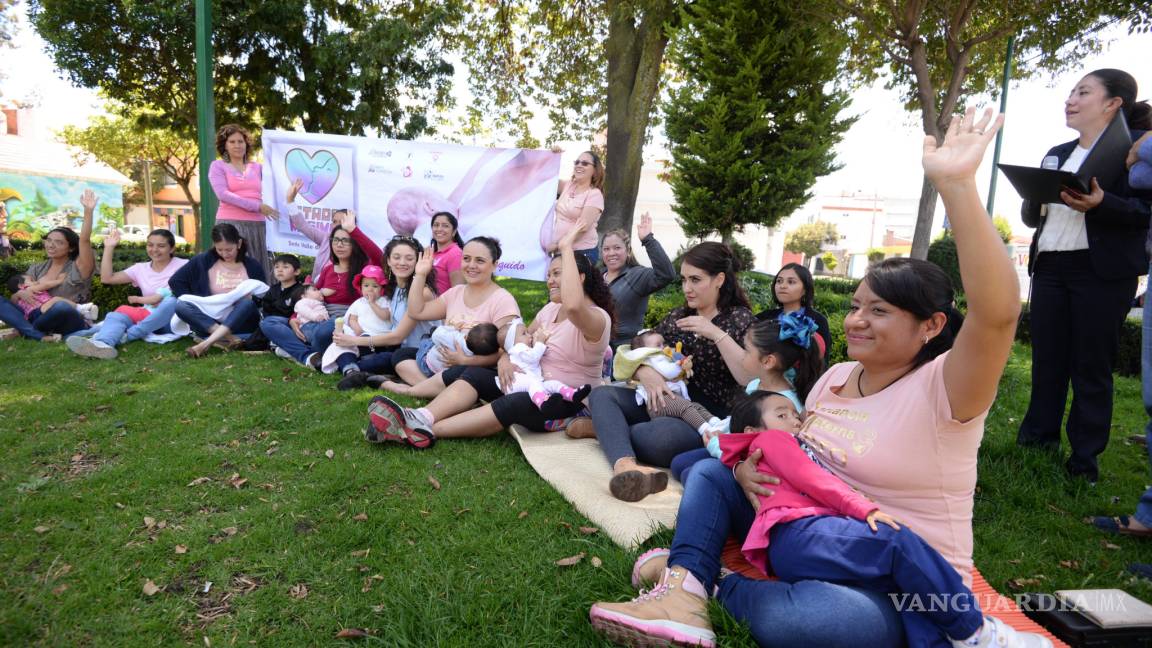 Promueven lactancia con ‘Tetadas Masivas’