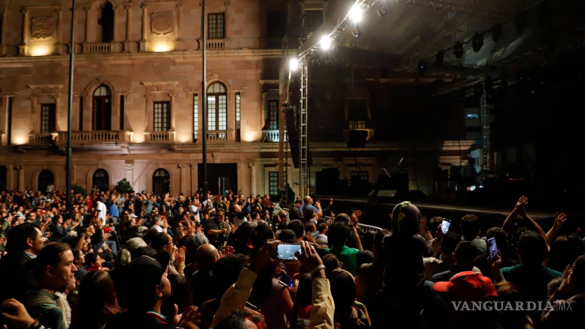 $!Fito Páez cautiva a Saltillo en cierre del Festival Julio Torri