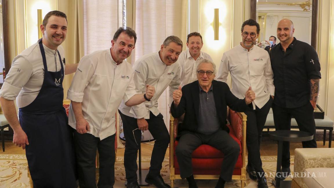 $!Se cree que para que el actor participe como imagen de un evento de tal magnitud, cobra al menos 300 mil dólares.