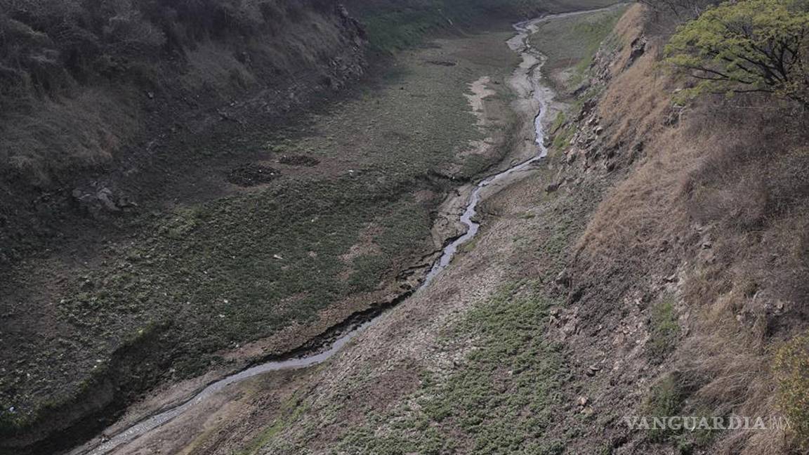 $!Vista del escaso caudal de un río que alimenta la represa Los Laureles, que abastece de agua a Tegucigalpa (Honduras)