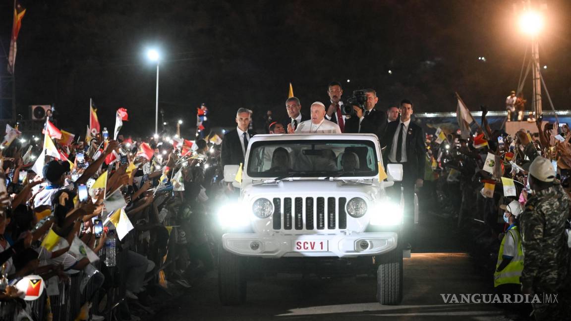 El papa Francisco supera una dura prueba, su viaje más largo