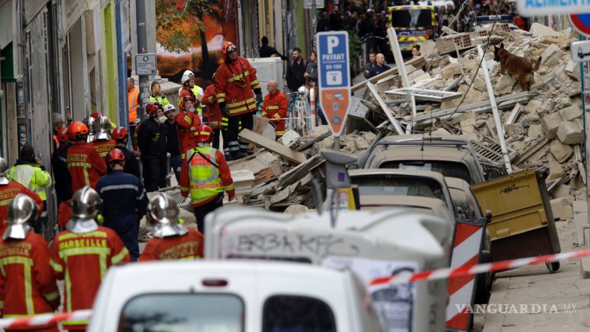 Se desploman dos edificios en Marsella, buscan sobrevivientes