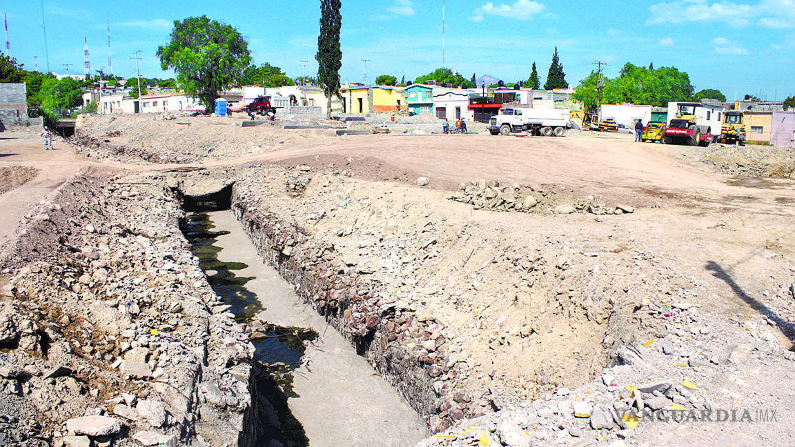 Cuentan que encontraron 'tesoro' en Saltillo durante demolición del Kinder Coahuila