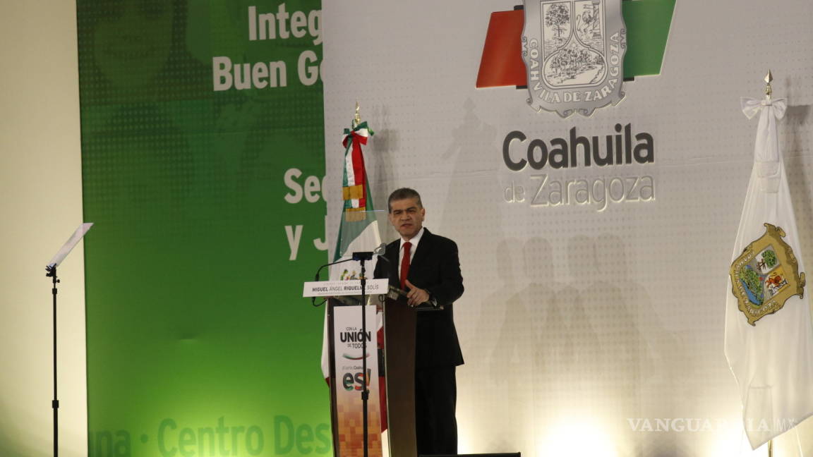 Tiende Gobierno de Coahuila la mano al Presidente de México... pero le pide más recursos