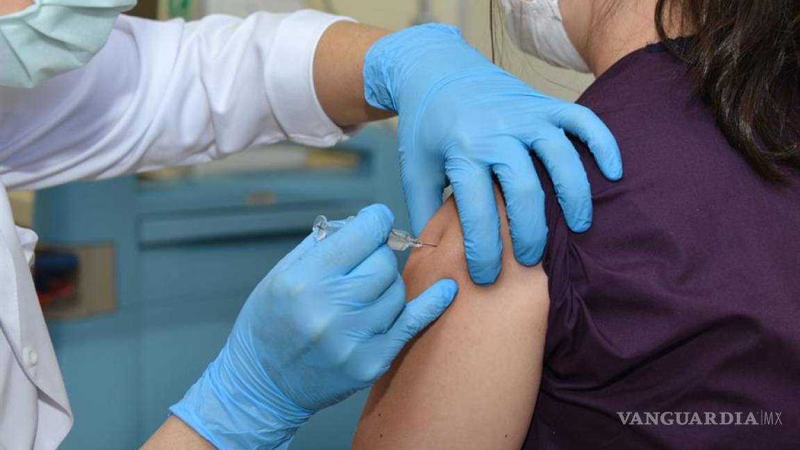Vacuna china de Sinova contra la COVID-19 se probará en niños y adolescentes a final de mes