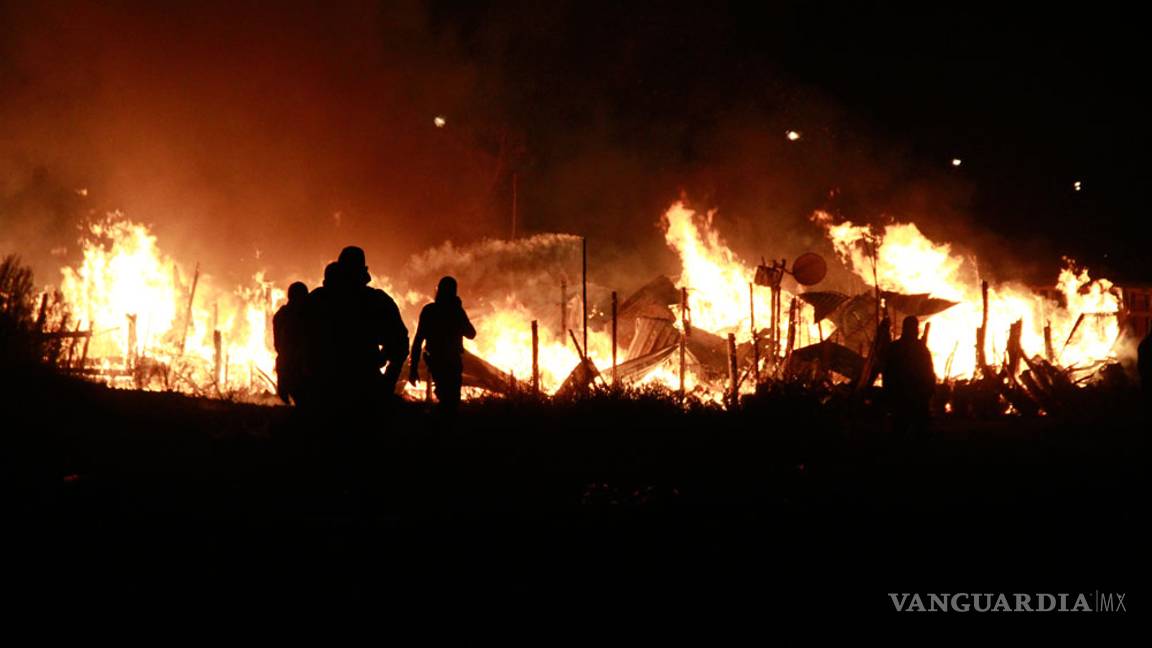 $!Hombre intenta quemar a su familia en Saltillo