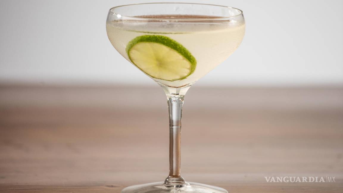 $!Un vaso o copa fría siempre contribuye a la excelencia y disfrute de un coctel.