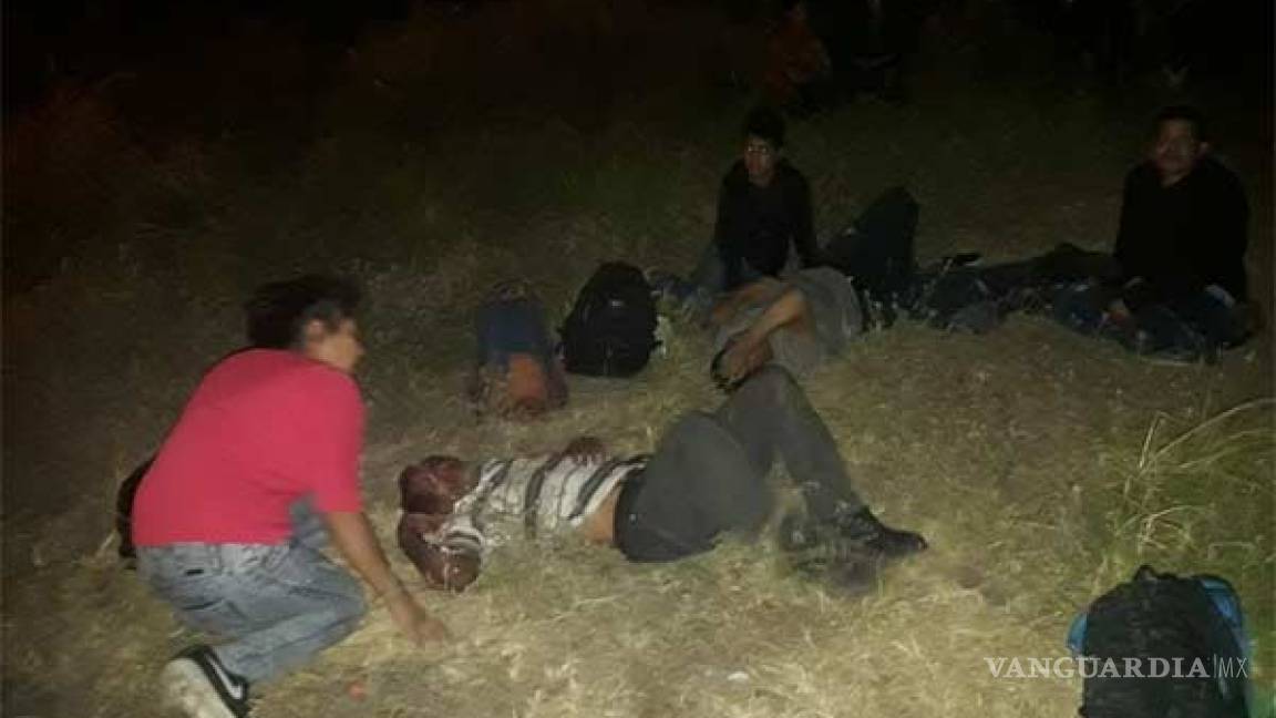 Vuelca tráiler con 64 migrantes en Veracruz; reportan 19 heridos