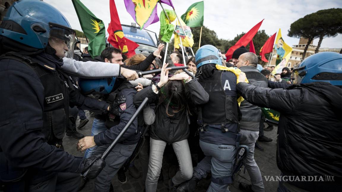 Protestas y enfrentamientos por el encuentro de Erdogan y el Papa Francisco en Roma