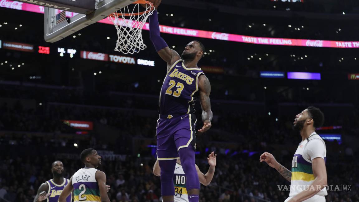 LeBron quiere entrar a playoffs como sea; anota 33 en el triunfo de Lakers contra Pelicans