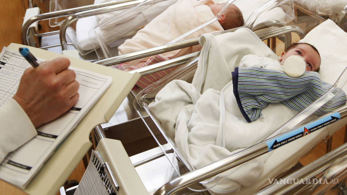 Nacimientos en EU caen un 2 % , el más bajo registrado en más de tres décadas