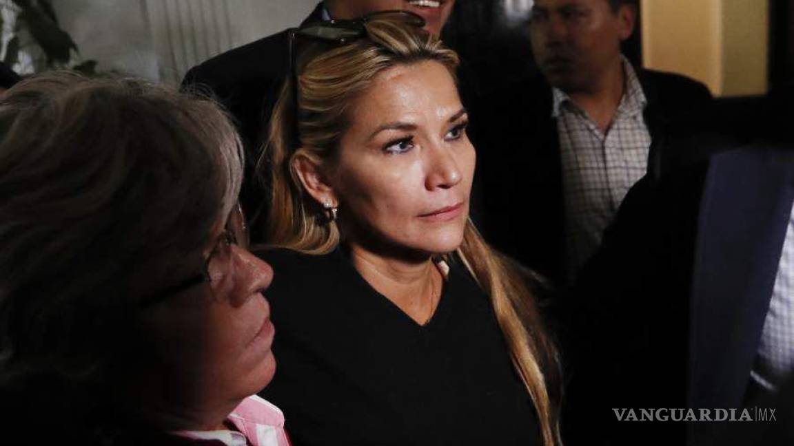 “Ya no quiero vivir”, dice la ex presidenta de Bolivia, Jeanine Áñez
