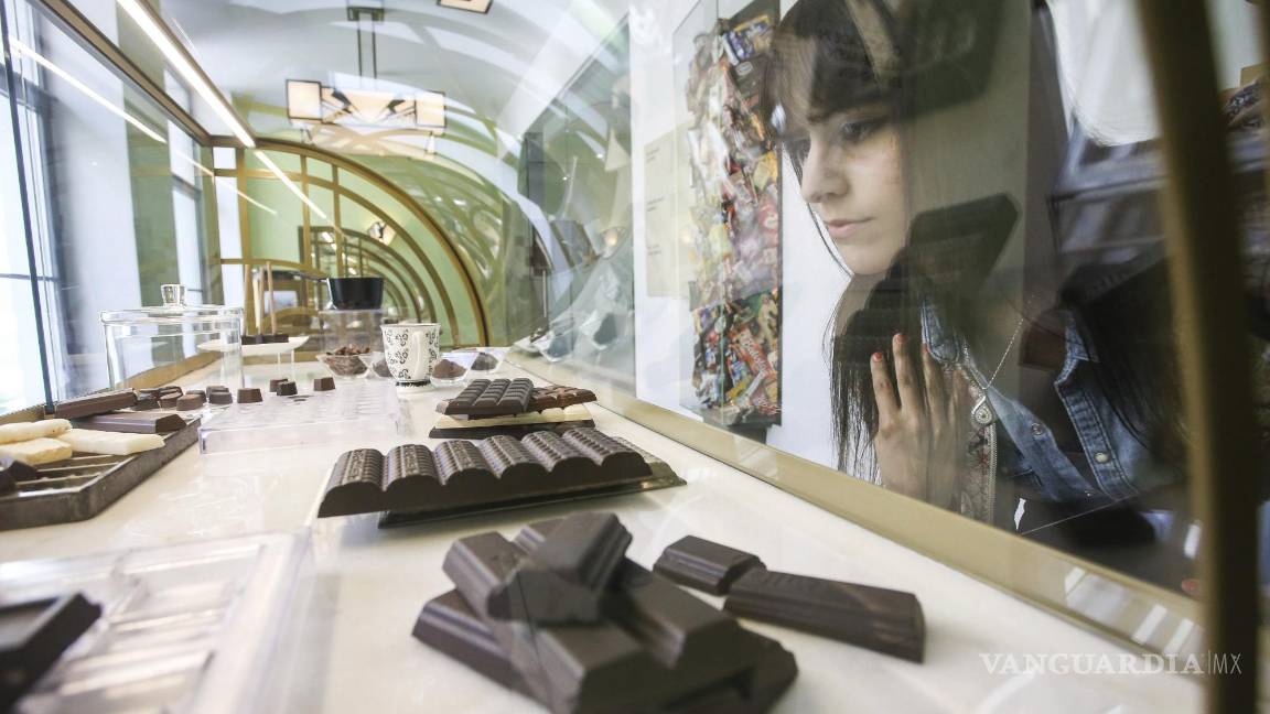 $!Fue en la década de los 30 del pasado siglo, cuando el chocolate se puso de moda entre los jóvenes y los más pequeños. EFE/Julien Warnand