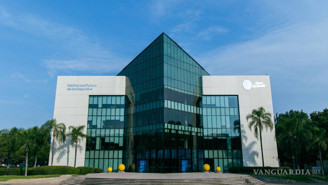 $!Inauguran ‘Hábitat Farmacias Guadalajara para el Futuro de los Negocios’