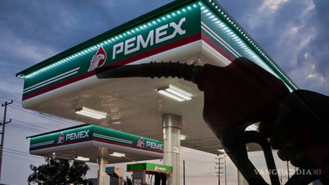 Pemex coloca 5 mil 500 millones de dólares en el mercado