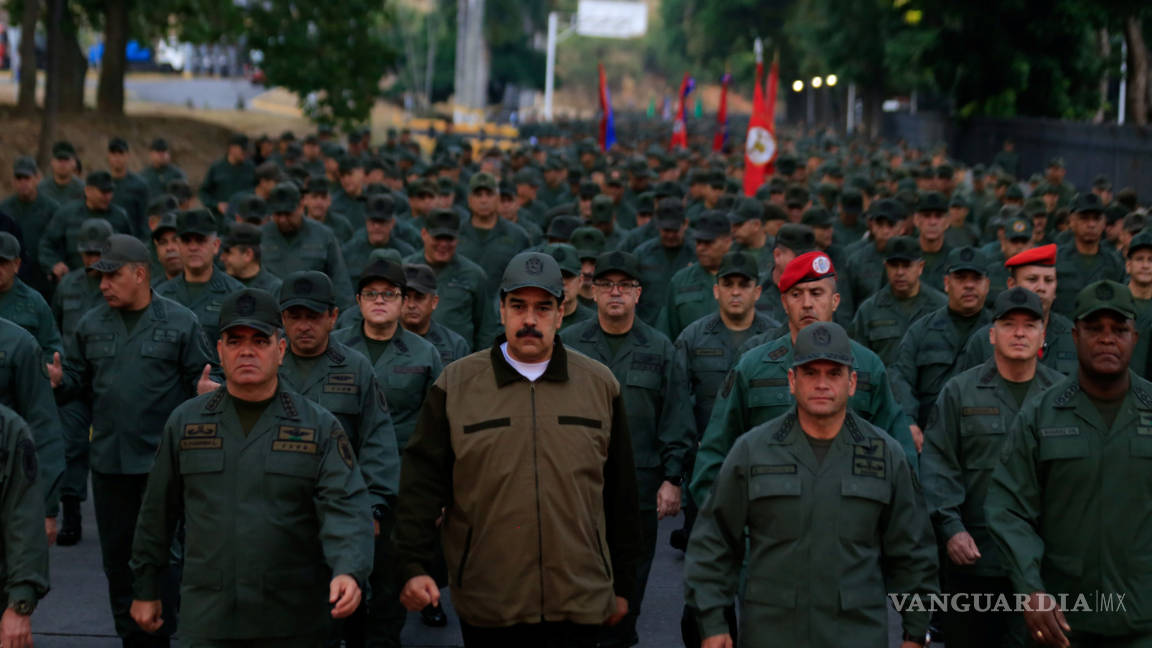 Maduro pide lealtad a sus fuerzas armadas