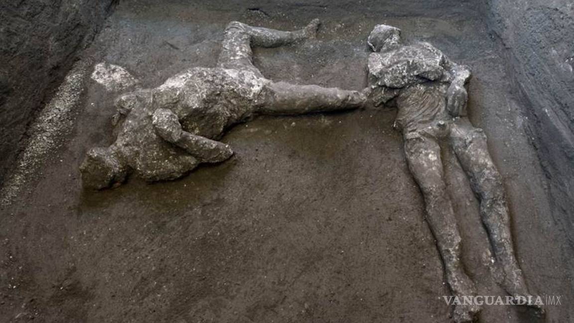 Hallan y reconstruyen en Pompeya dos cuerpos con sus ropas