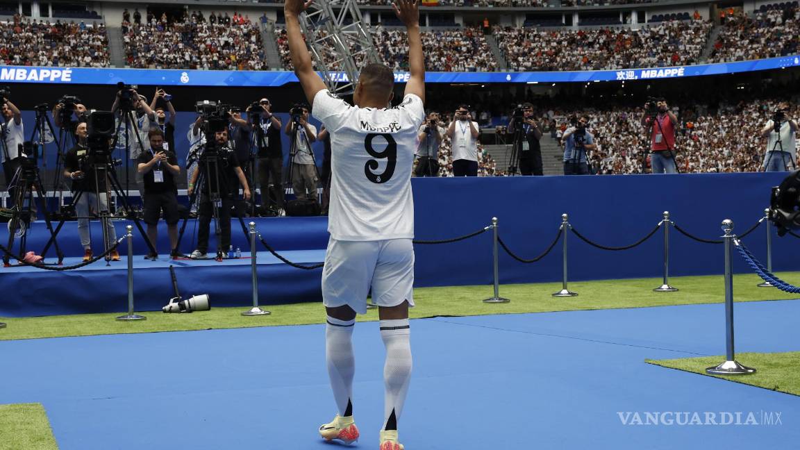 $!Mbappé fue presentado hoy en el Santiago Bernabeu como nuevo jugador del Real Madrid.