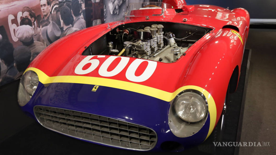 Subastan un Ferrari de Juan Manuel Fangio por 28 millones de dólares