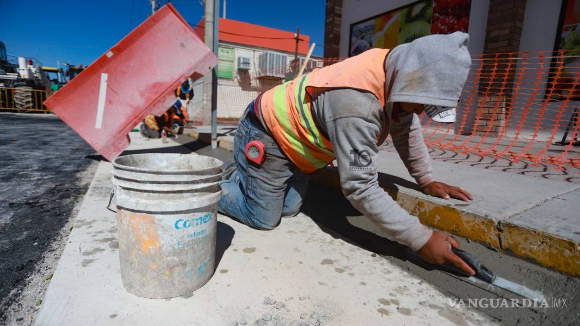 Pavimentación en Torreón beneficia a población y comerciantes del Mercado de Abastos
