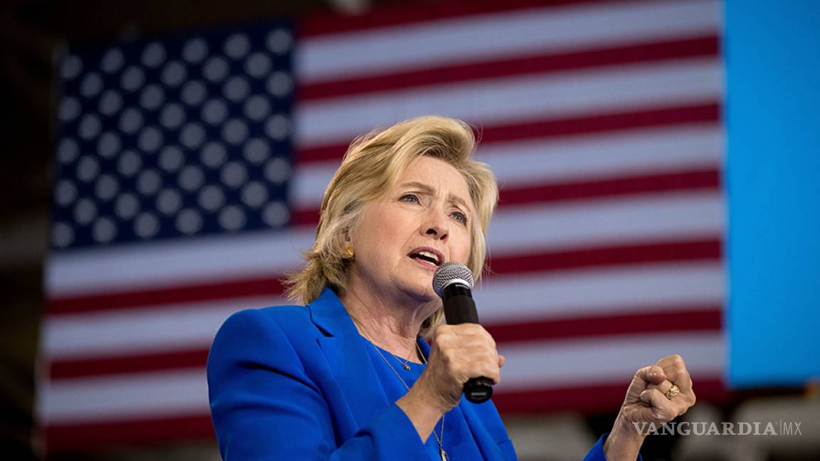 Clinton reanudará su campaña el jueves