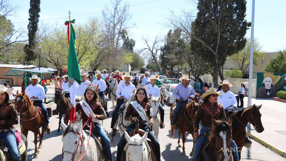 Más de seis mil participan en la cabalgata del 217 Aniversario de la fundación de Nava