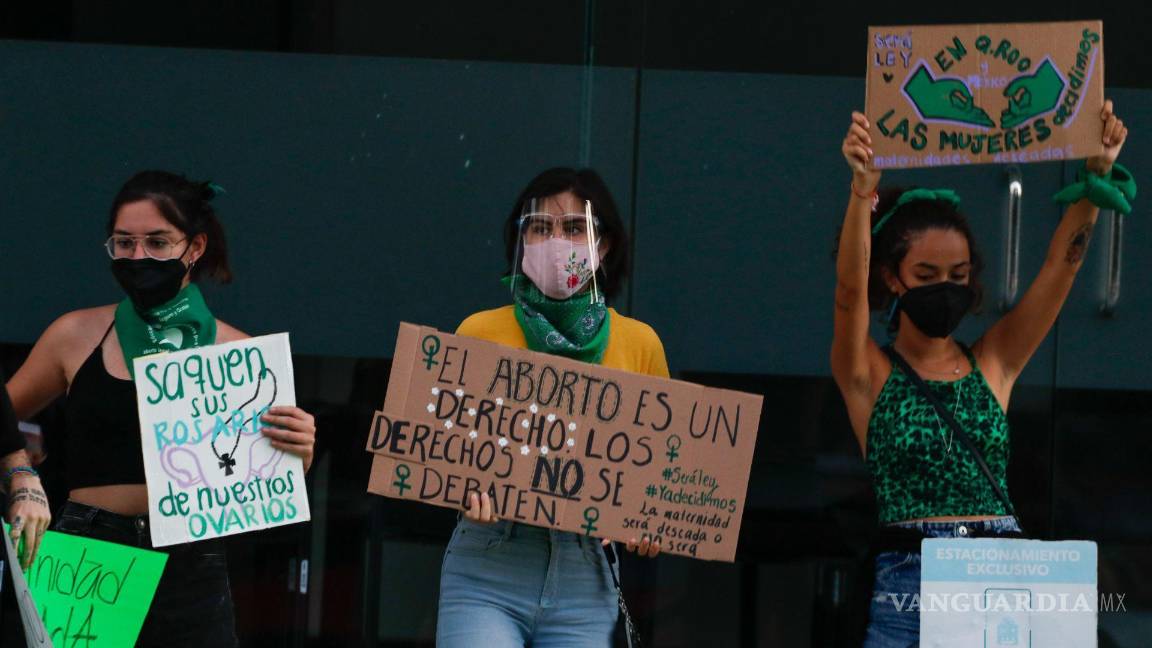 $!Grupos Feministas manifestándose a favor del aborto legal, seguro y gratuito.