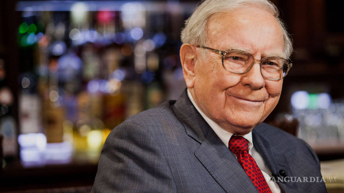 Warren Buffett comparte tres consejos para inversionistas