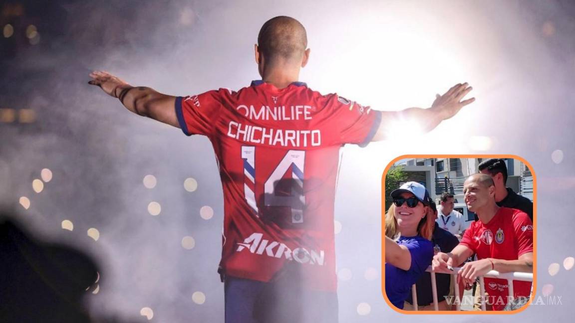 Chicharito reparte autógrafos en su primer día como jugador de las Chivas