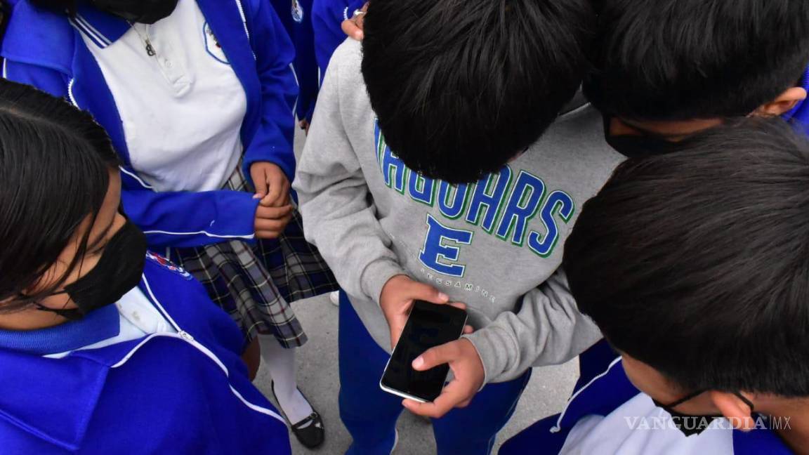 Estudiantes del Ejido La Cascada, en San Buenaventura, tienen internet gratis