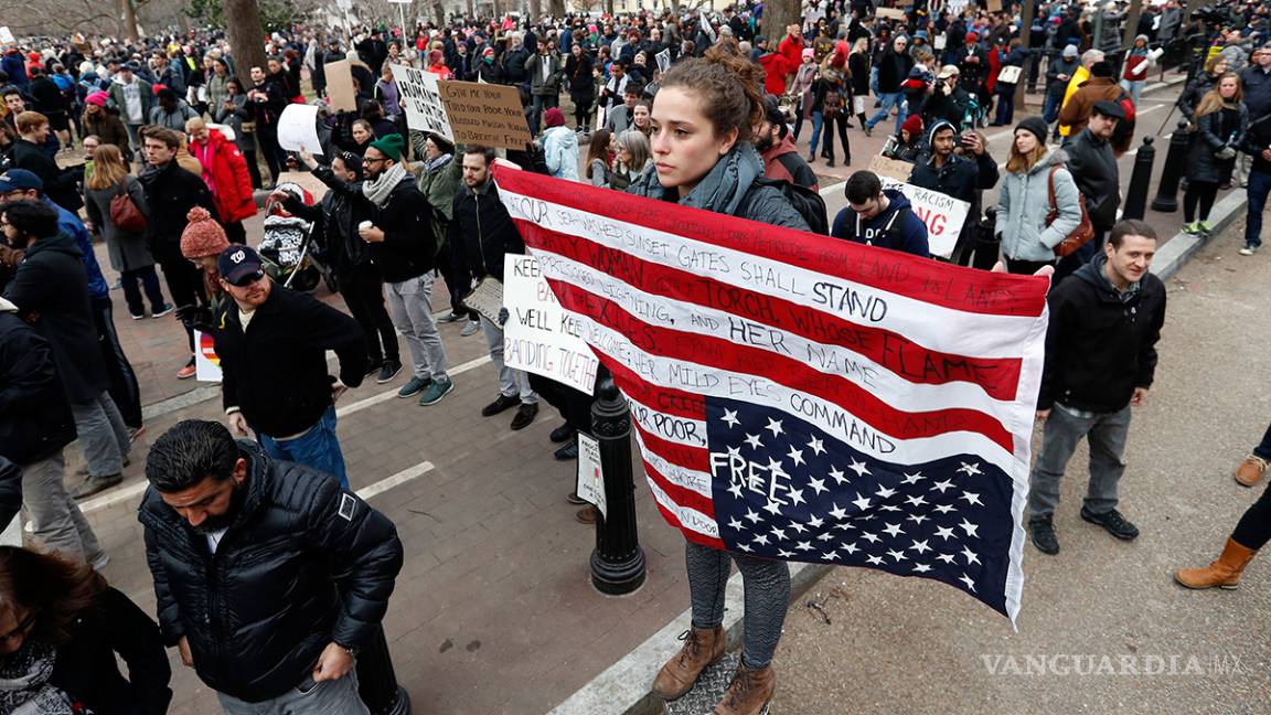 $!Europa rechaza con fuerza el veto migratorio de Trump