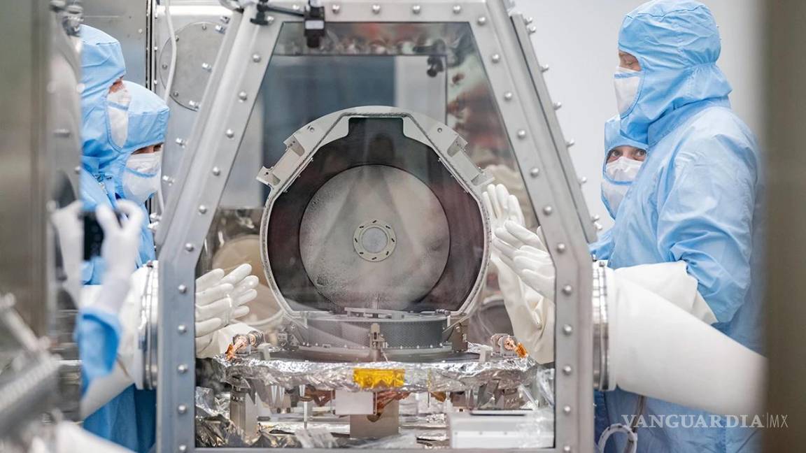 $!La nave espacial Osiris-Rex de la NASA trajo 122 gramos (4 onzas) de polvo y guijarros de Bennu, un asteroide cercano a la Tierra.