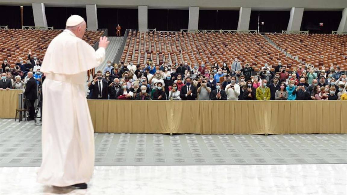 Audiencias generales del papa volverán a ser sin fieles tras un caso positivo de COVID-19