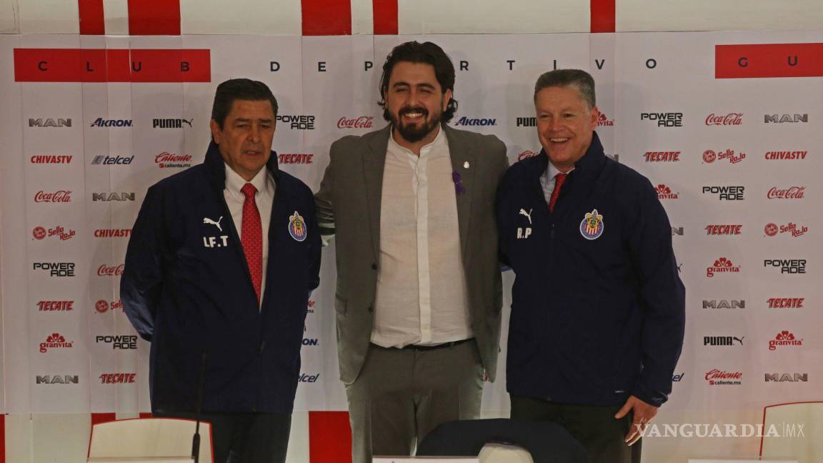 Responde Vergara en Twitter que “nunca” se irá de las Chivas