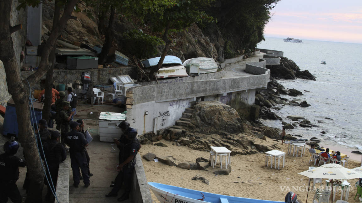 Crimen extorsiona a lancheros de Acapulco; van 5 muertos en pleno día