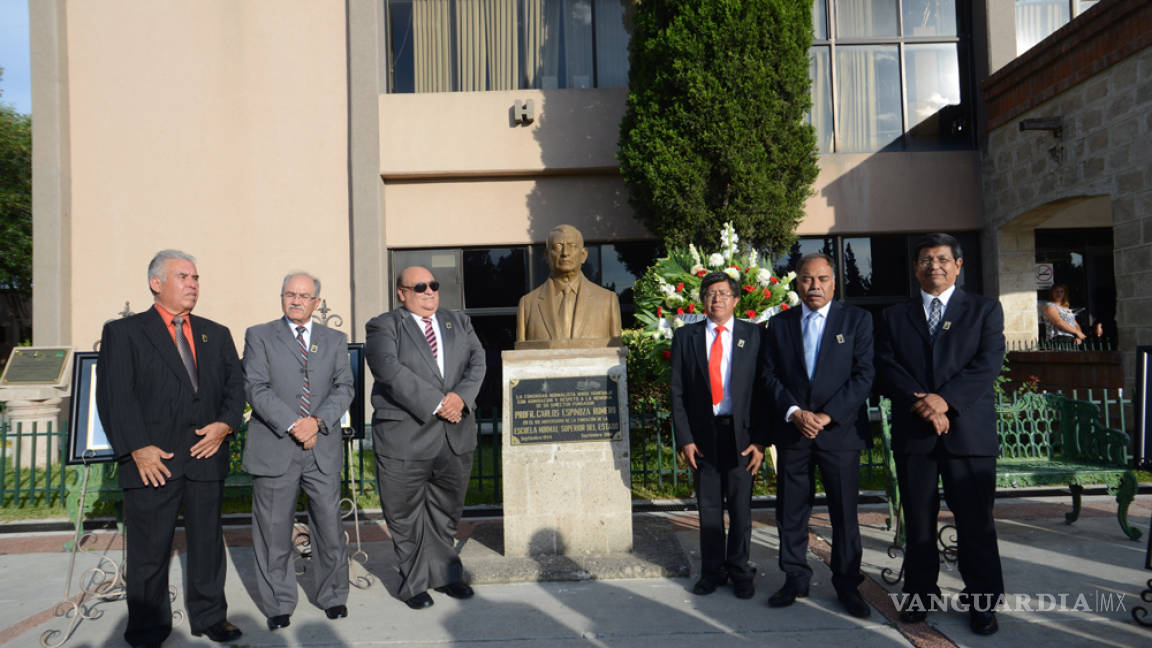 Escuela Normal Superior de Coahuila festeja con actividades su 72 aniversario