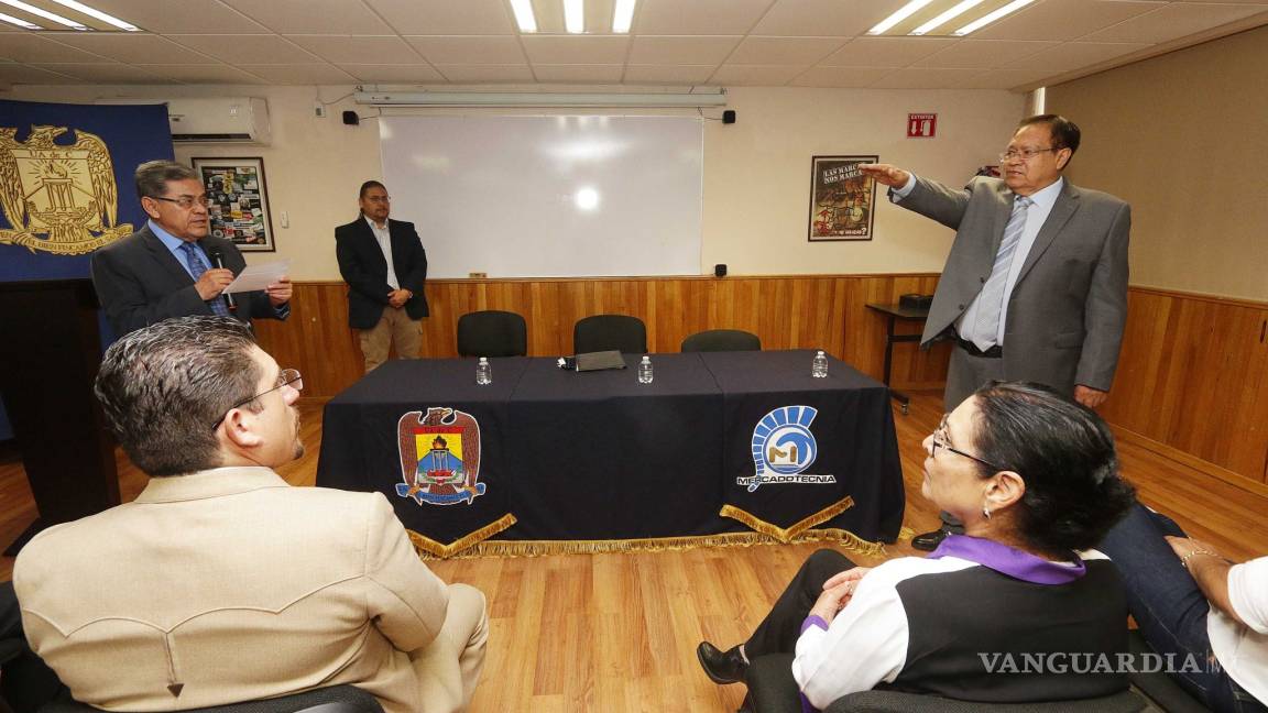 Protesta Martínez Cabrera para segundo periodo en Facultad de Mercadotecnia