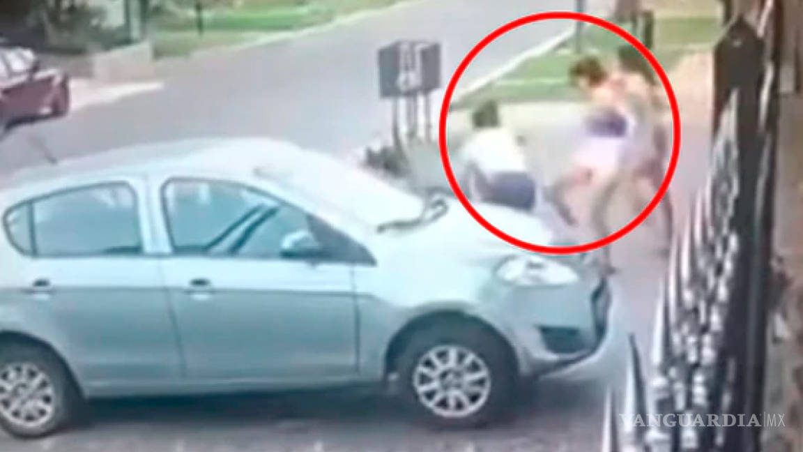 Madre e hijas dan paliza a ladrón que intentó robar su casa, sabían taekwondo