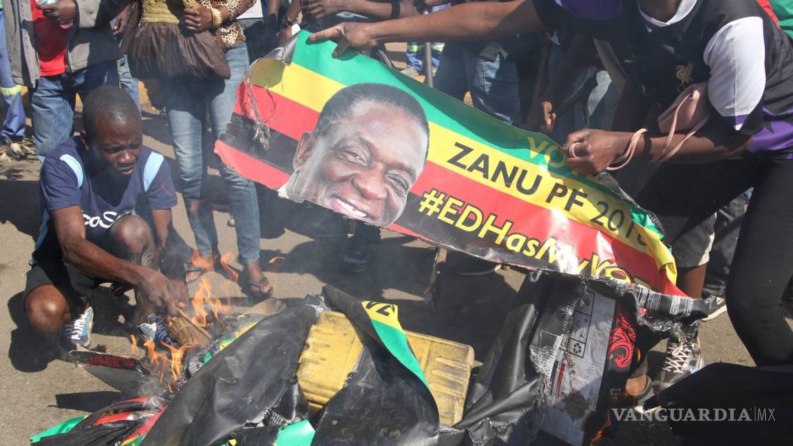 Mueren 3 en protestas en Zimbabue; acusan fraude