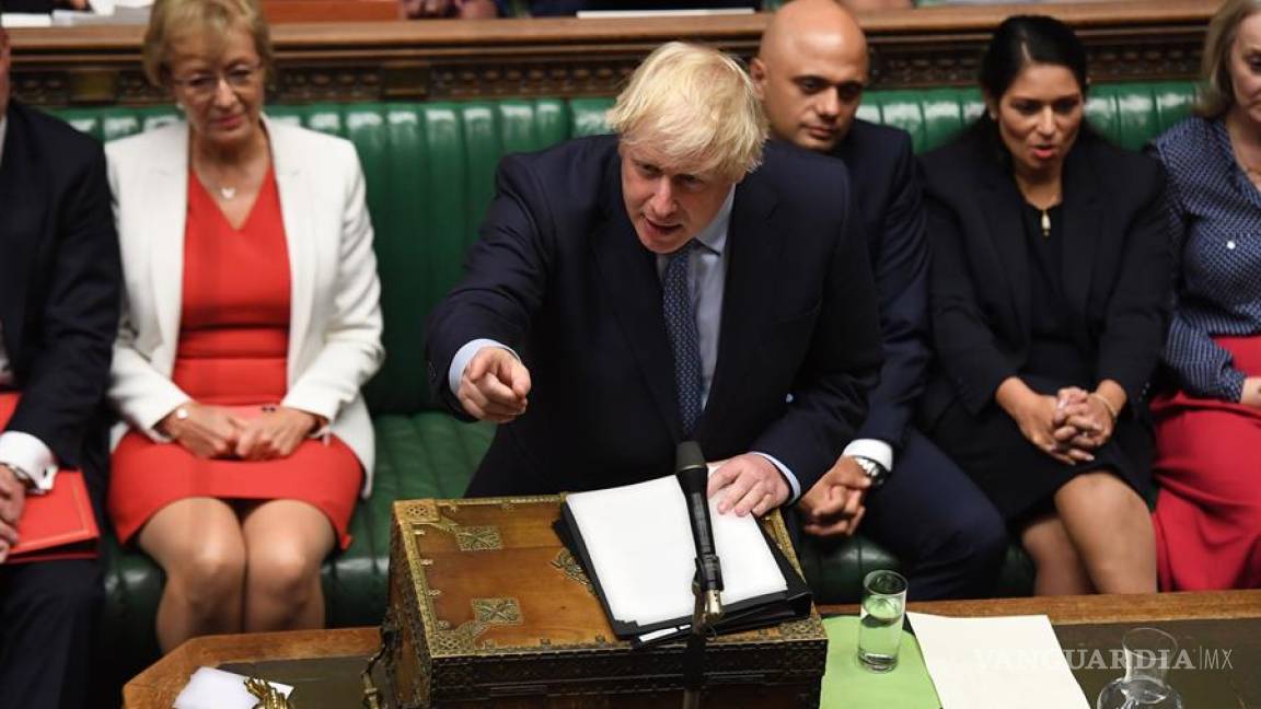 Boris Johnson reta a la oposición a a que intenten derrocar su gobierno