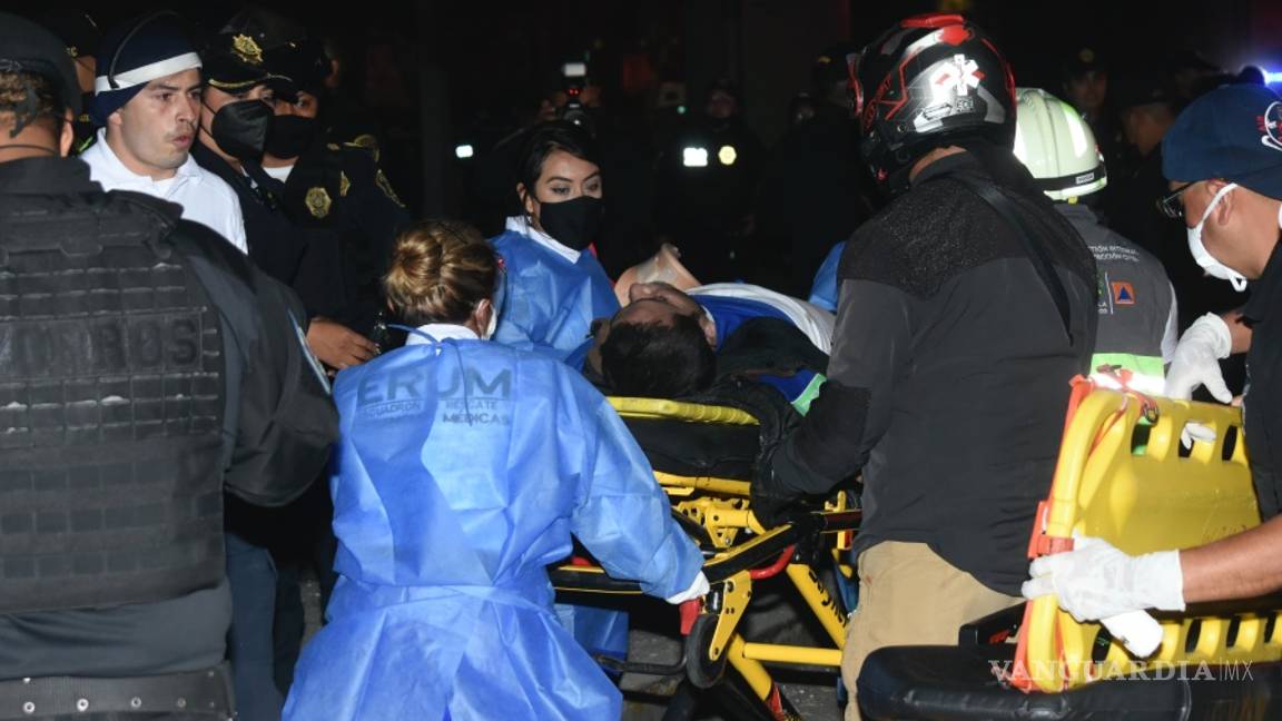 $!Imágenes del desplome en el metro en CDMX