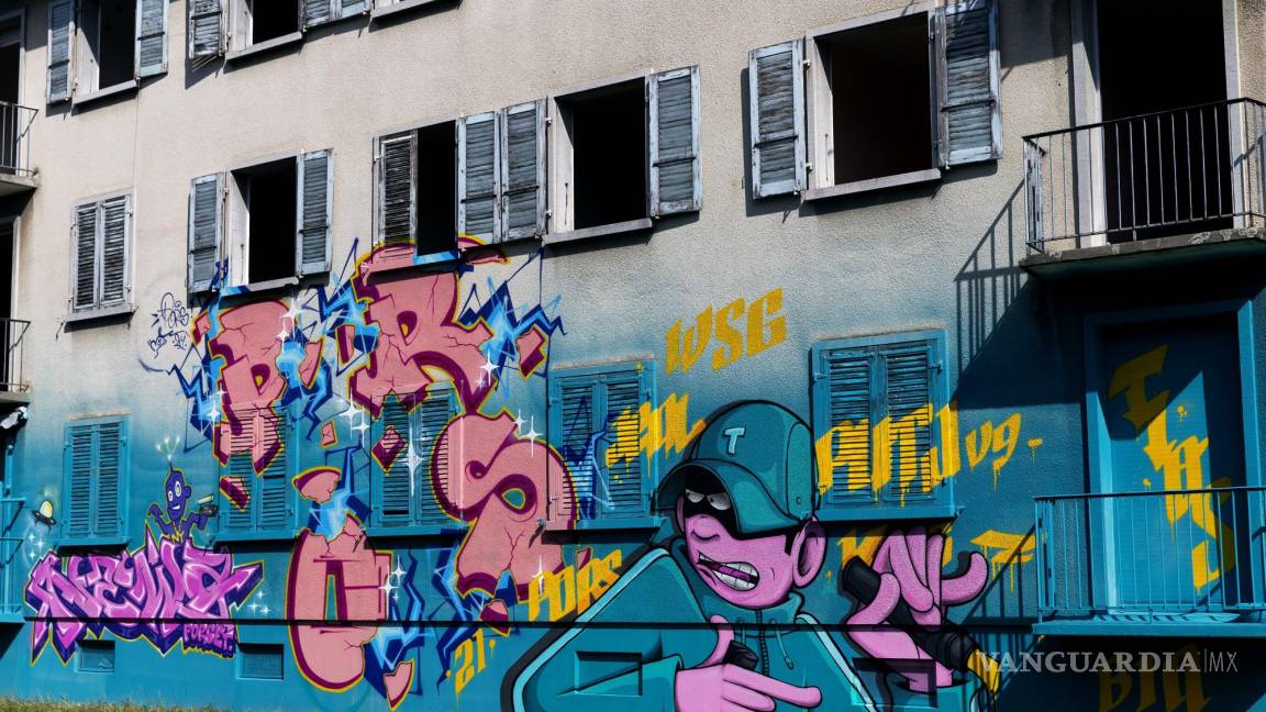 $!Mural en el distrito de Fontenette durante la novena edición de Pump Up The Jam, en Carouge, cerca de Ginebra, Suiza. EFE/EPA/Salvatore Di Nolfi