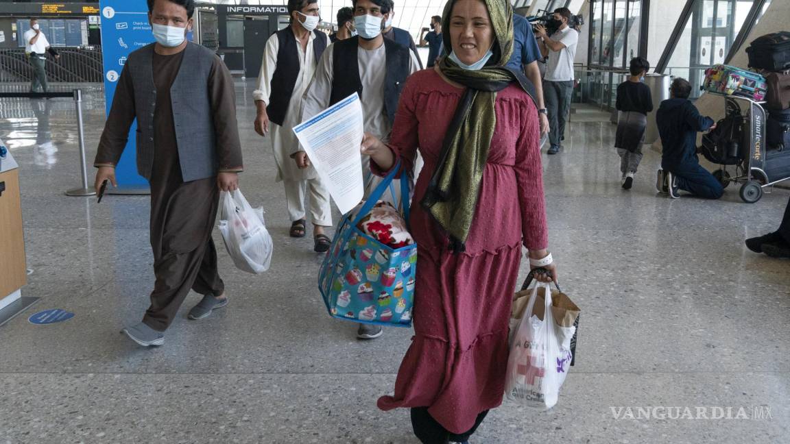 Airbnb da alojamiento gratuito a 20 mil afganos