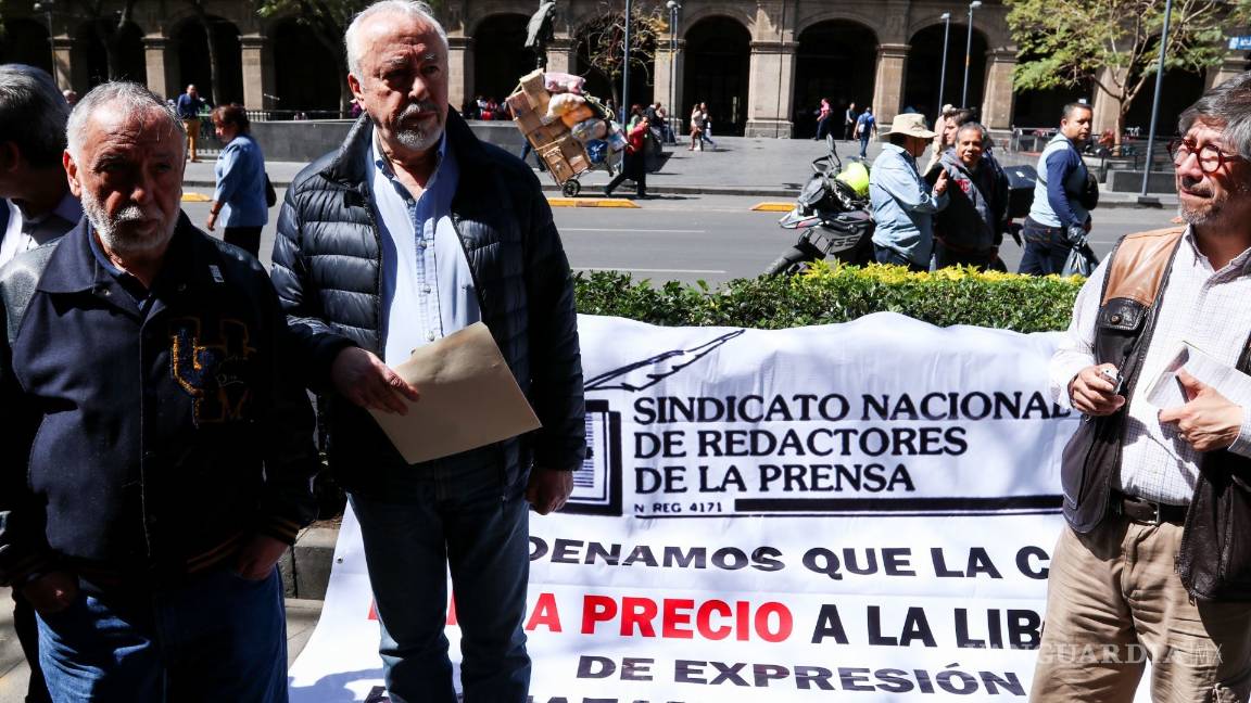 $!Periodistas protestan frente a la SCJN por condena a Sergio Aguayo