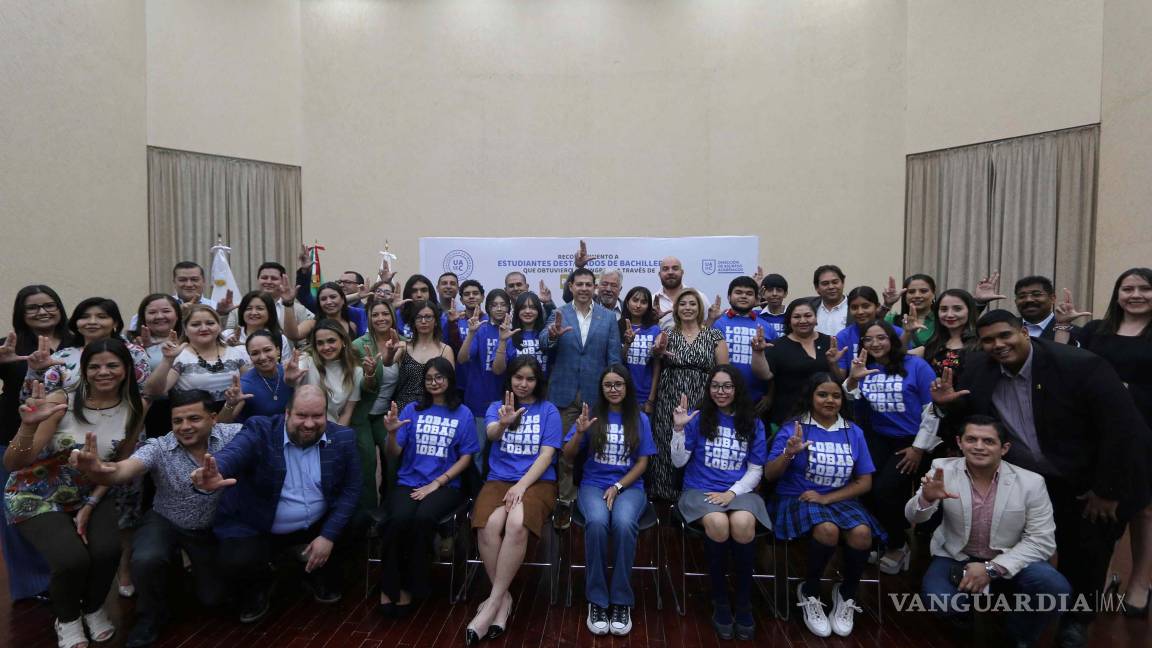 $!Las y los estudiantes beneficiados ingresarán directamente a carreras de licenciatura e ingeniería en las distintas unidades de la UAdeC, como reconocimiento a su excelencia académica.