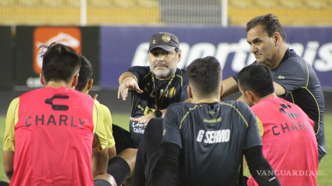 De manera inusual, Maradona se ausenta del entrenamiento de Dorados de Sinaloa