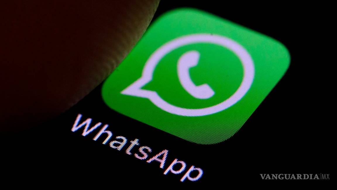 Agrega WhatsApp la opción de buscar stickers