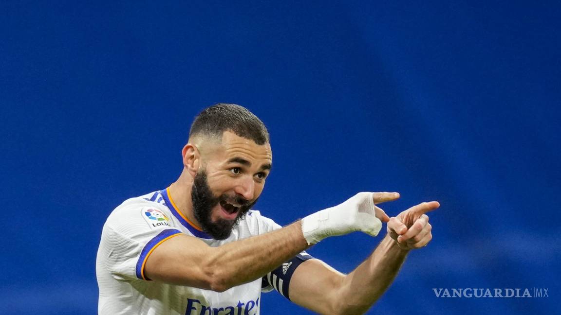 Benzema seguirá con su selección aunque sea condenado