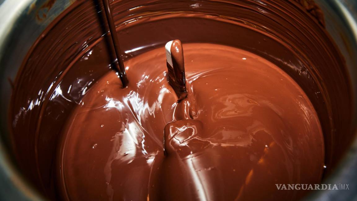 Hay metales pesados en algunos chocolates amargos. ¿Debería dejar de comerlos?