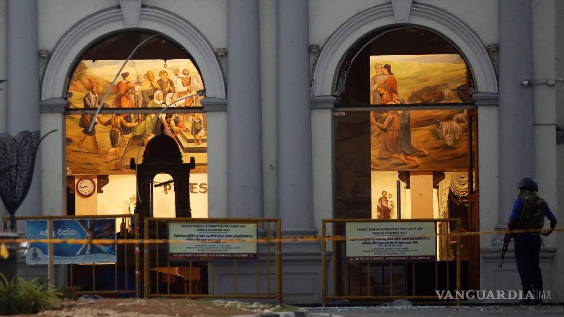 $!Sri Lanka de nuevo bajo ataque, la iglesia católica suspende servicios religiosos y la policía busca 140 personas sospechosas